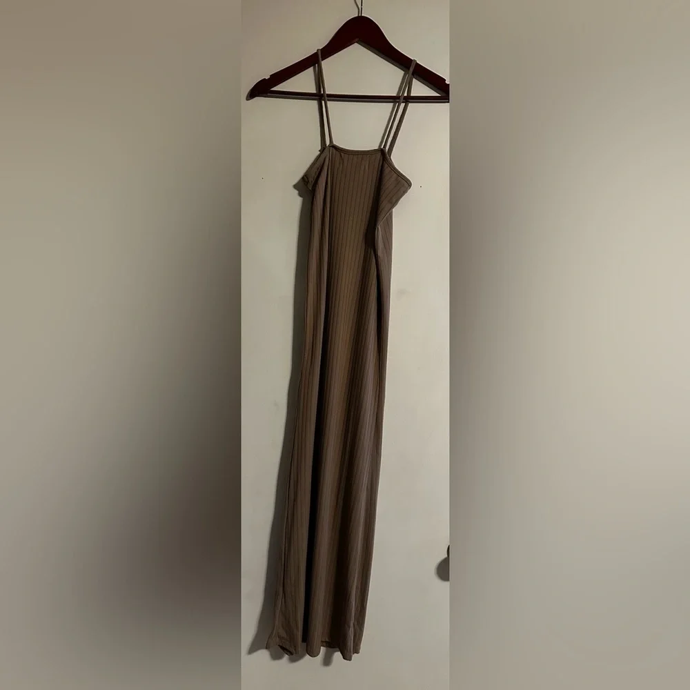 BUCKETLIST - Ribbed Midi - Picture 7 of 8